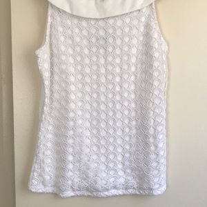 Brand ew never worn sleeveless blouse